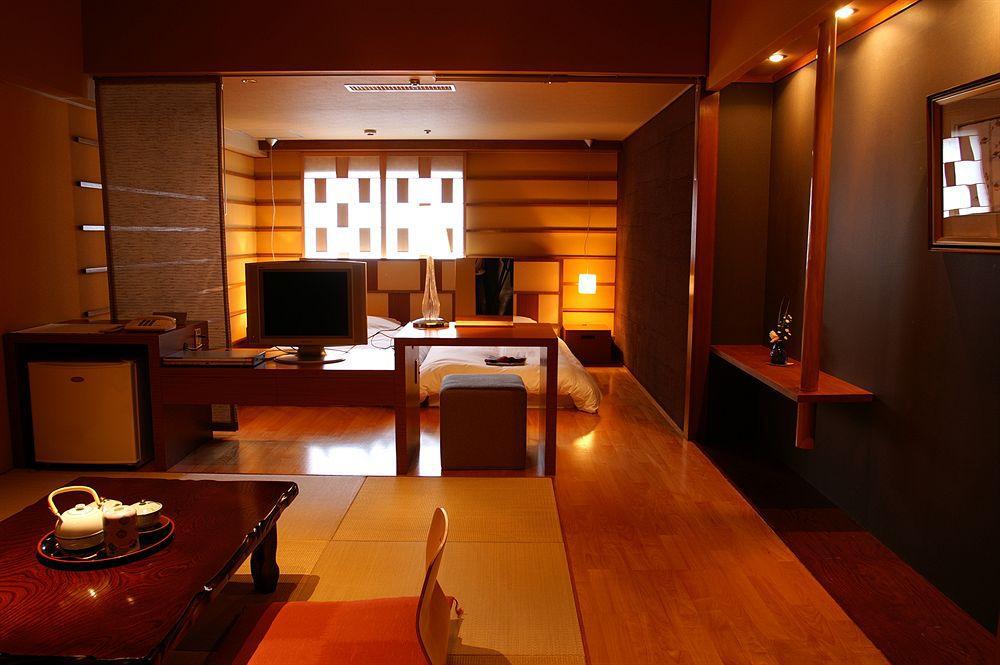 Hotel Ichiei Osaka Dış mekan fotoğraf
